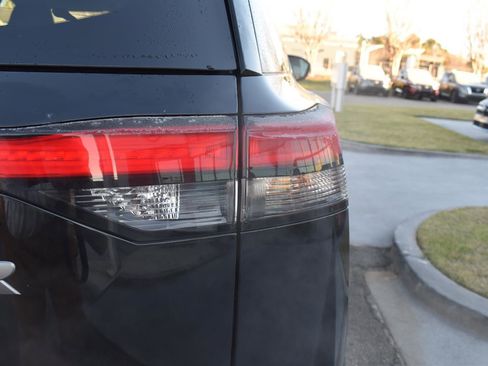 New 2026 Nissan Pathfinder SL image 10