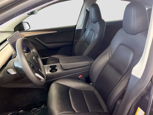 Used 2024 Tesla Model Y Performance AWD/4WD image 19