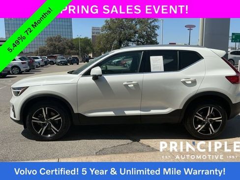 Certified 2025 Volvo XC40 B5 Core AWD/4WD image 7