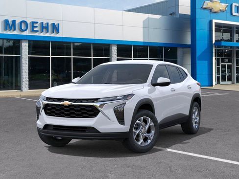 New 2026 Chevrolet Trax LS w/ LS Convenience Package FWD image 6