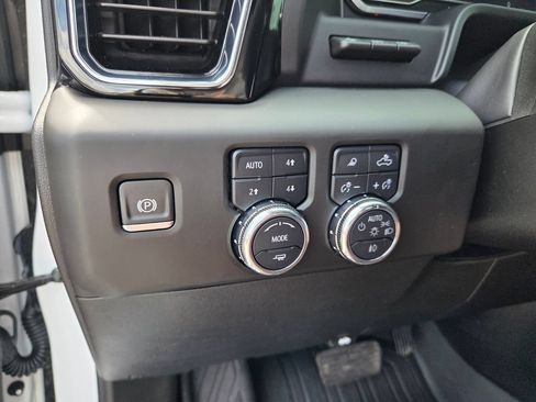 Used 2024 GMC Sierra 1500 Denali w/ Denali Reserve Package AWD/4WD image 24