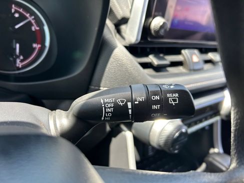Used 2024 Toyota RAV4 XLE FWD image 42