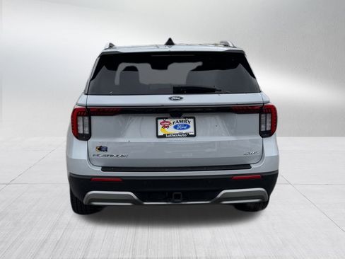 Certified 2025 Ford Explorer Platinum w/ LUX Leather Package image 6