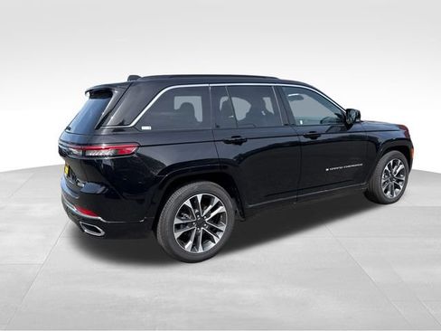 New 2025 Jeep Grand Cherokee Overland AWD/4WD image 7