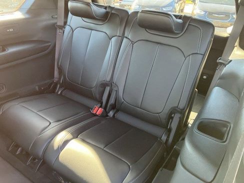 New 2025 Jeep Grand Cherokee L Limited image 26