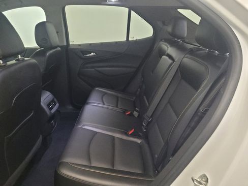 Used 2021 Chevrolet Equinox LT AWD/4WD image 18