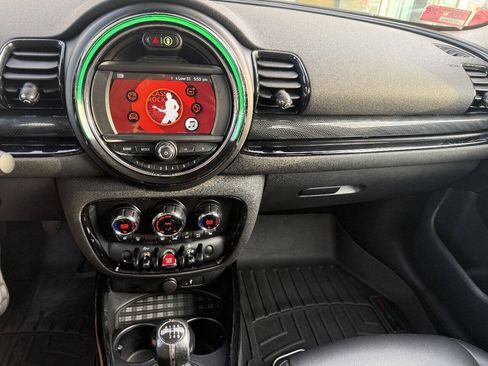 Used 2019 MINI Cooper Clubman ALL4 AWD/4WD image 23