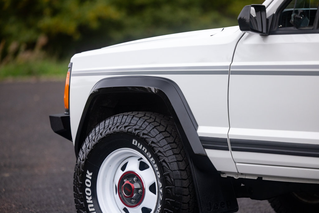 Used 1988 Jeep Comanche Pioneer AWD/4WD image 29