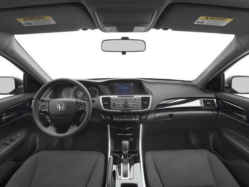 Used 2017 Honda Accord LX image 4
