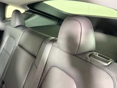 Used 2024 Tesla Model Y Long Range AWD/4WD image 25