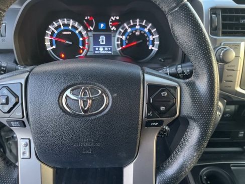 Used 2016 Toyota 4Runner SR5 image 19
