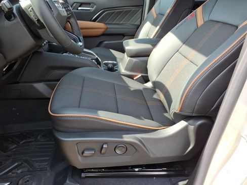 New 2026 GMC Canyon AT4 AWD/4WD image 14