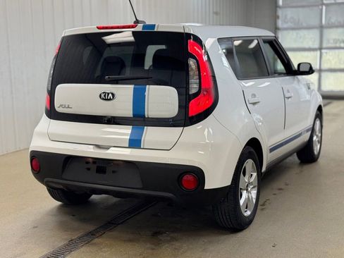 Used 2017 Kia Soul w/ Convenience Package image 5
