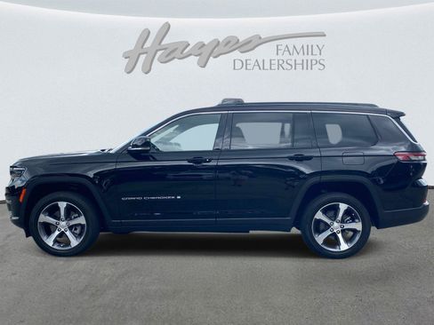 Used 2024 Jeep Grand Cherokee L Limited w/ Trailer Tow Package AWD/4WD image 9