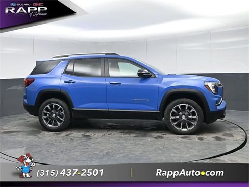 Used 2026 GMC Terrain Elevation w/ Elevation Premium Package image 3