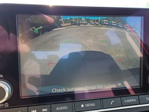 Used 2025 Nissan Altima 2.5 SV FWD image 18