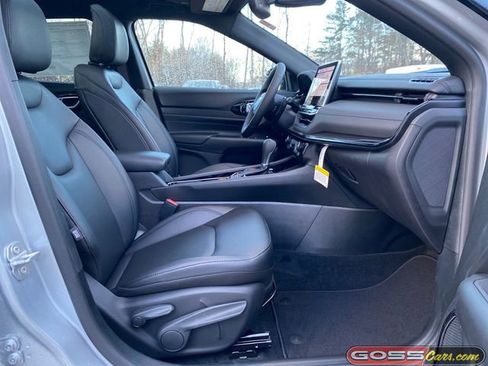 New 2026 Jeep Compass Limited w/ Sun, Sound & Navigation Group image 6