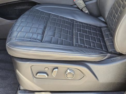 Used 2024 Cadillac Escalade V image 22