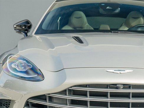 Used 2023 Aston Martin DBX 707 image 31