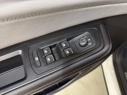 Certified 2026 Volkswagen Atlas Peak Edition image 19