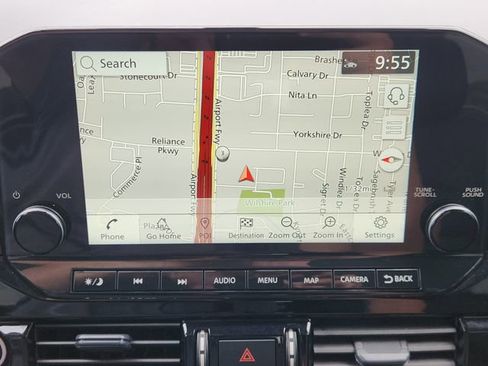 Used 2024 Nissan Pathfinder SL w/ Cargo Package FWD image 5