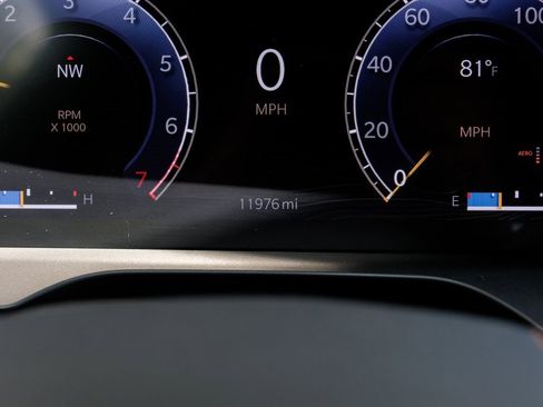 Used 2022 Jeep Grand Cherokee Summit image 3