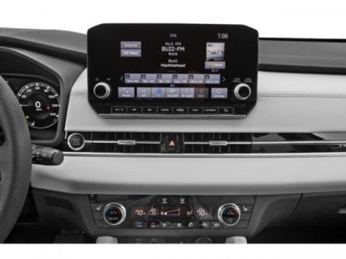 Used 2024 Mitsubishi Outlander SEL image 10