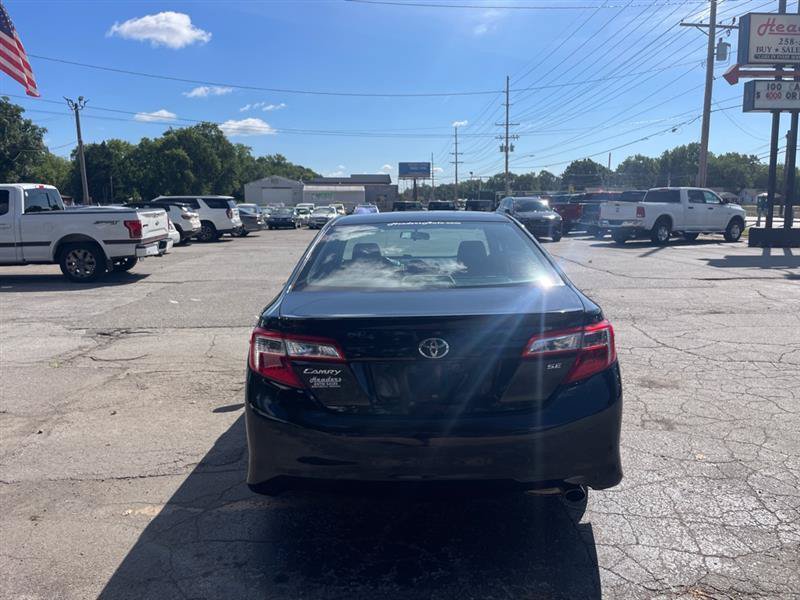 Used 2012 Toyota Camry SE FWD image 6