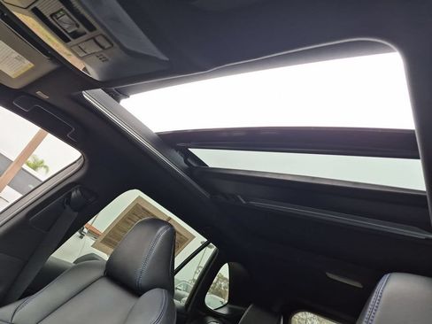 Used 2023 Toyota RAV4 XSE AWD/4WD image 19