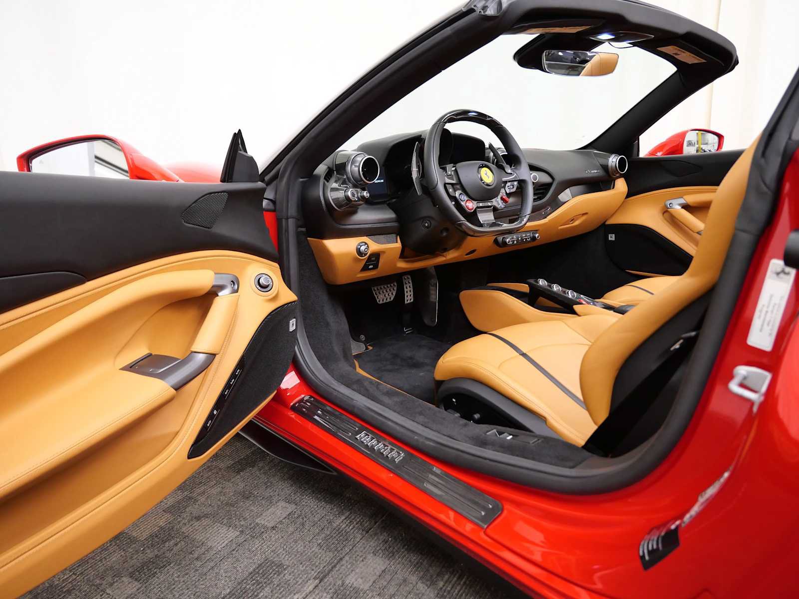 Certified 2023 Ferrari F8 Tributo RWD image 18