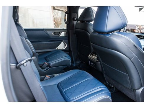 New 2026 INFINITI QX80 4WD w/ Sport Exterior Package image 31