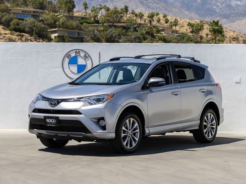 Used 2017 Toyota RAV4 Platinum FWD image 1