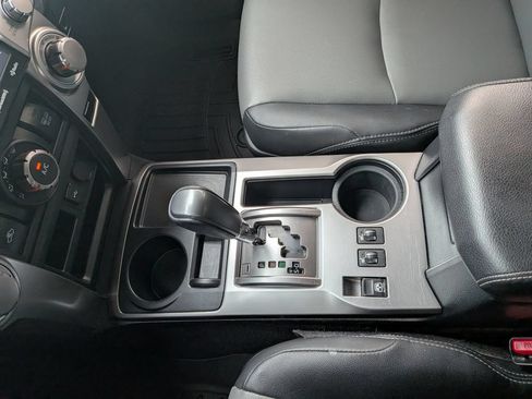 Used 2021 Toyota 4Runner SR5 Premium w/ Moonroof Package RWD image 23