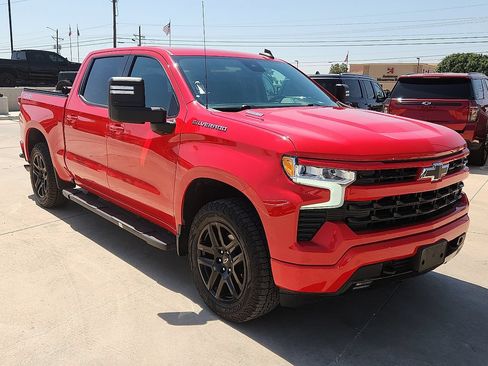 Used 2022 Chevrolet Silverado 1500 RST w/ Protection Package AWD/4WD image 4