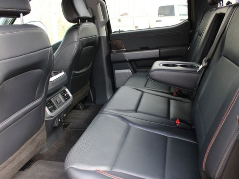 Used 2021 Ford F150 Lariat w/ FX4 Off-Road Package image 17