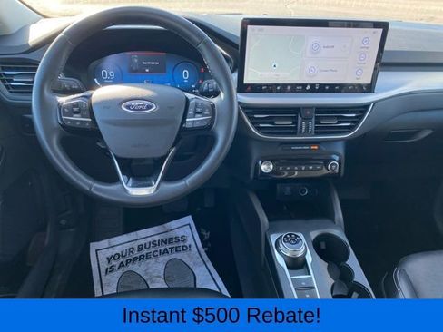 Used 2023 Ford Escape Platinum image 7