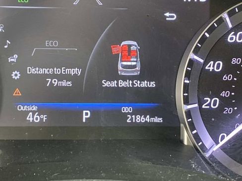 Used 2023 Toyota Highlander XLE image 21