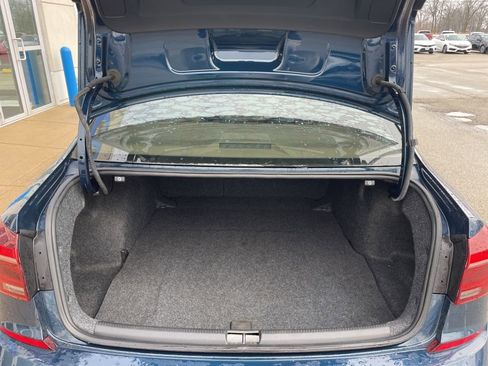 Used 2018 Volkswagen Passat 2.0T SE image 14