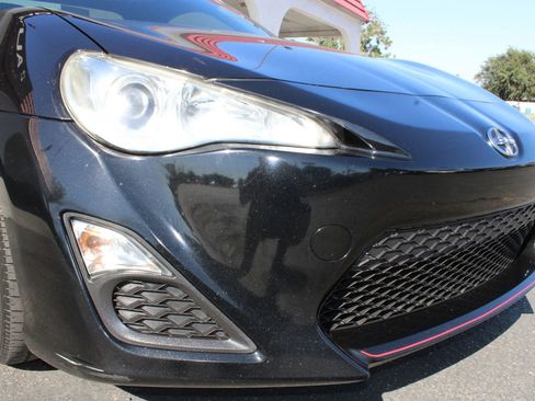 Used 2013 Scion FR-S RWD image 5