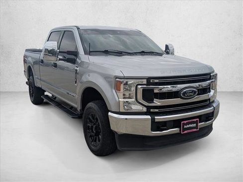 Used 2022 Ford F250 XLT image 3