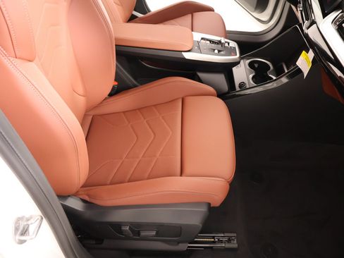 New 2026 BMW X2 xDrive28i w/ Technology Package AWD/4WD image 13