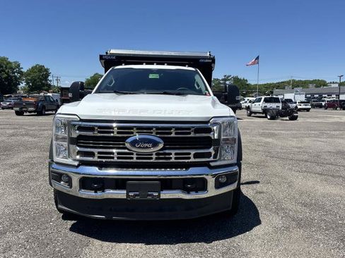 New 2026 Ford F550 4x4 Crew Cab image 2
