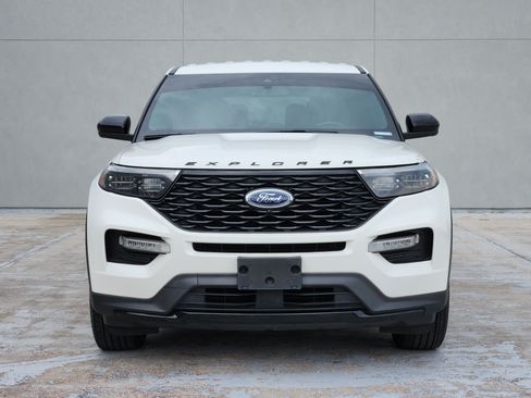 Used 2022 Ford Explorer ST-Line w/ Class IV Trailer Tow Package AWD/4WD image 3