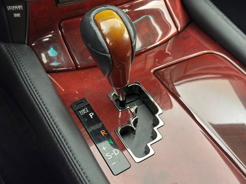 Used 2007 Lexus LS 460 image 29