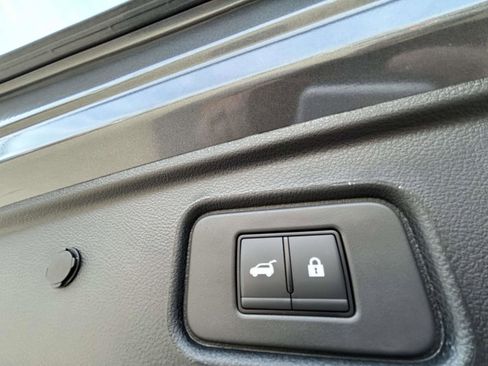 Used 2025 Nissan Pathfinder Platinum w/ Cargo Package image 19