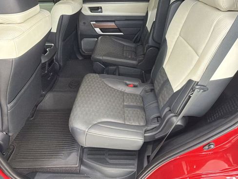 Used 2025 Toyota Sequoia Capstone AWD/4WD image 21