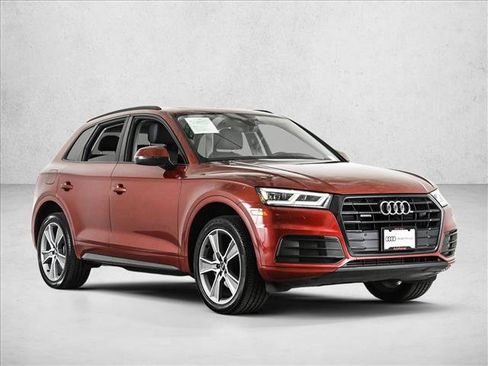 Used 2020 Audi Q5 2.0T Premium Plus w/ Premium Plus Package AWD/4WD image 3