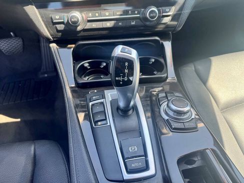 Used 2013 BMW 528i Sedan RWD image 9