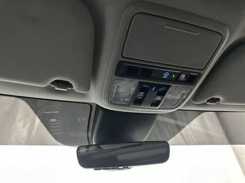 Certified 2023 Honda Odyssey Touring image 20