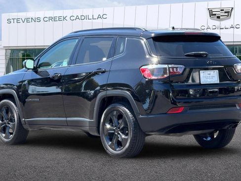 Used 2021 Jeep Compass Latitude FWD image 5